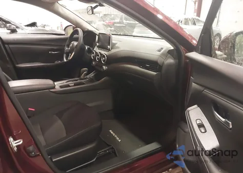 2025 Nissan Sentra Sv z USA, uszkodzony, nr VIN 3N1AB8CV8SY301437